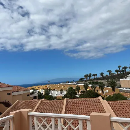 Tenerife Lucia, אדחה